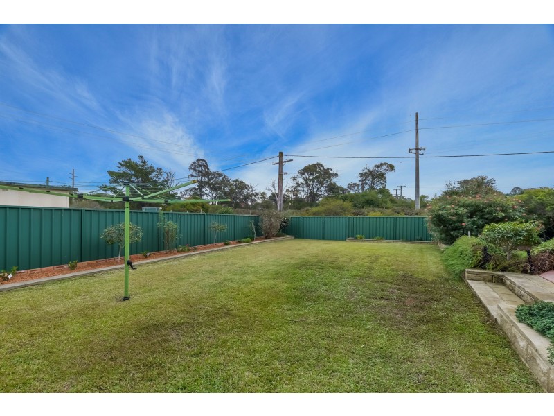 10 Emmett Street, Tahmoor NSW 2573