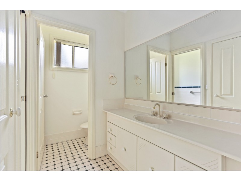 52 Westbourne Avenue, Thirlmere NSW 2572
