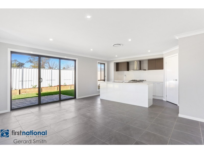 8 Johnston Road, Bargo NSW 2574