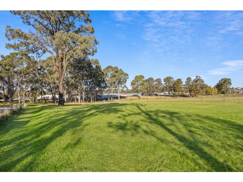 71 Rita Street, Thirlmere NSW 2572