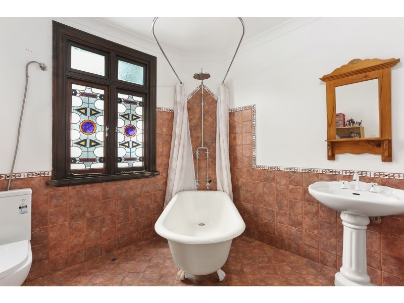 12 Victoria Road, Thirlmere NSW 2572