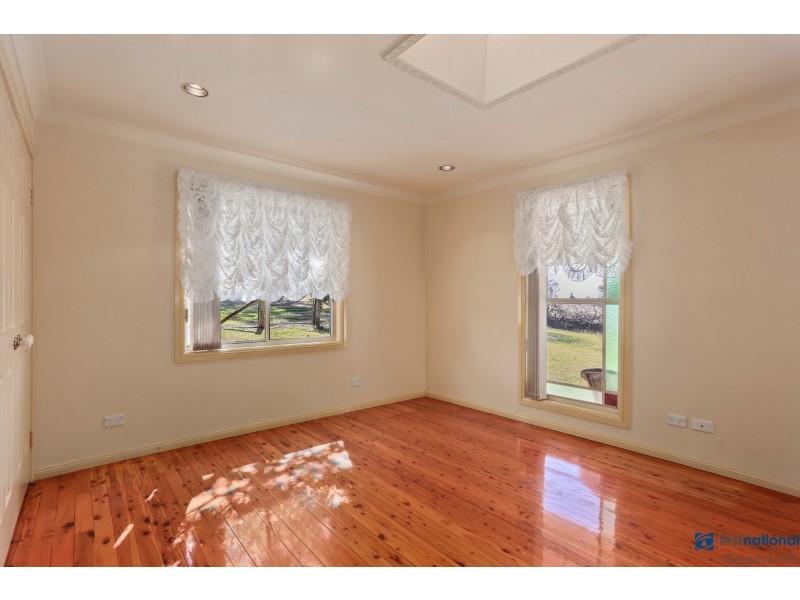 5 Innes Street, Thirlmere NSW 2572