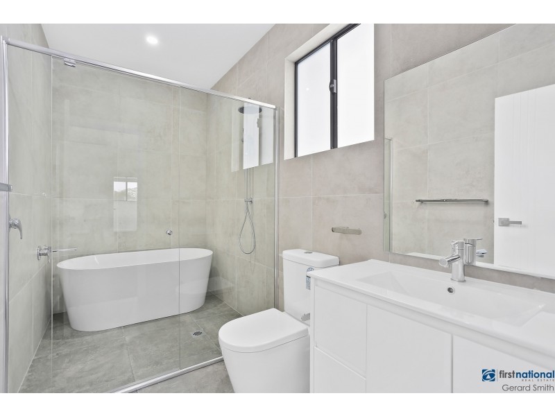 288 Thirlmere Way, Thirlmere NSW 2572