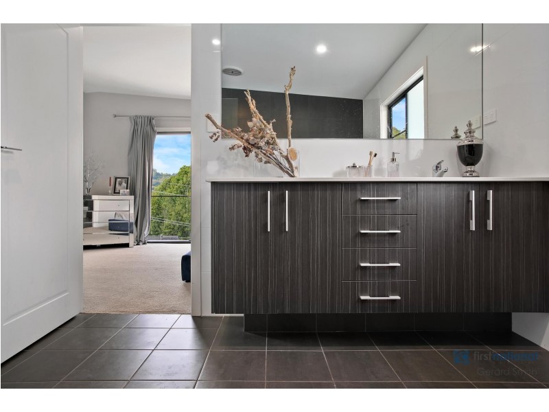 17 Picton Avenue, Picton NSW 2571