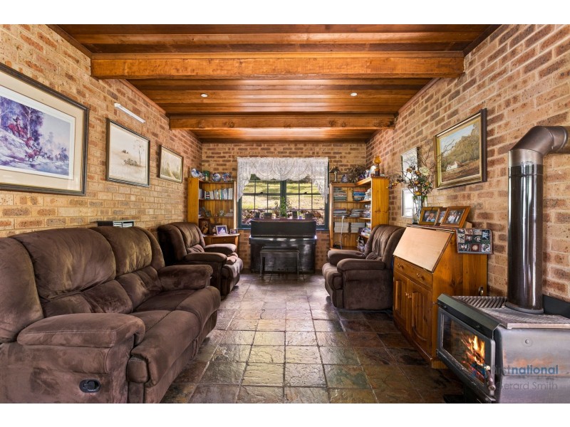 490 Rockbarton Road, Lakesland NSW 2572