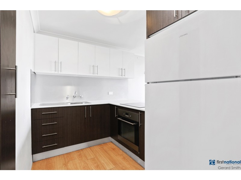 6/240 Menangle Street, Picton NSW 2571