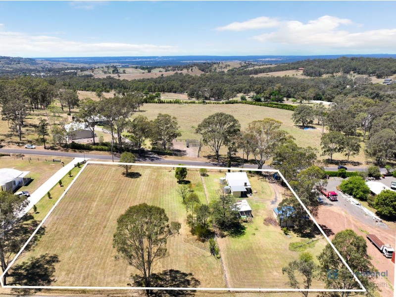 19 Innes Street, Thirlmere NSW 2572