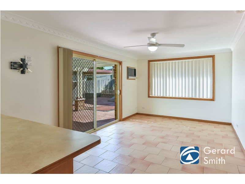 19b Edwards Street, The Oaks NSW 2570