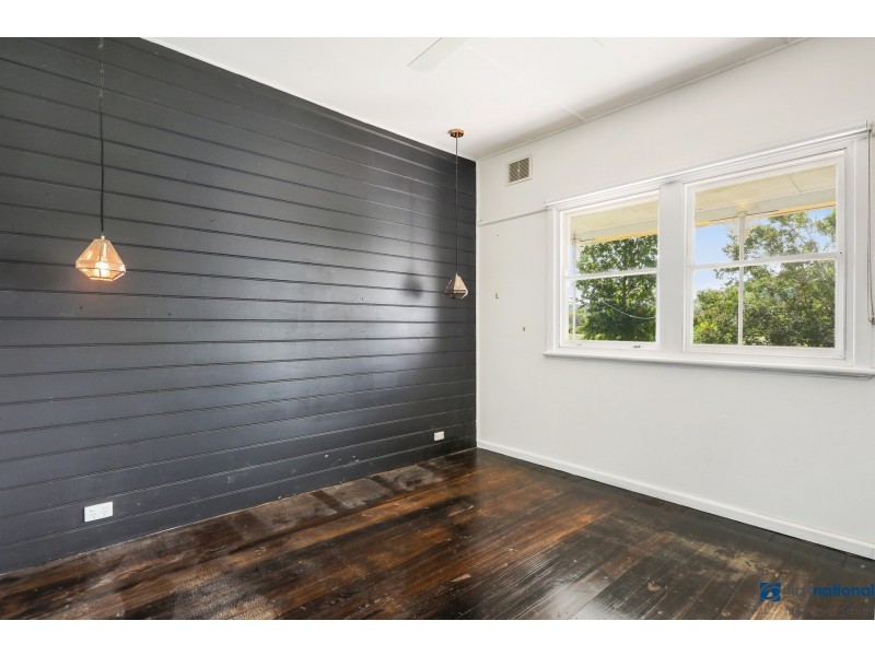 25 Coull Street, Picton NSW 2571