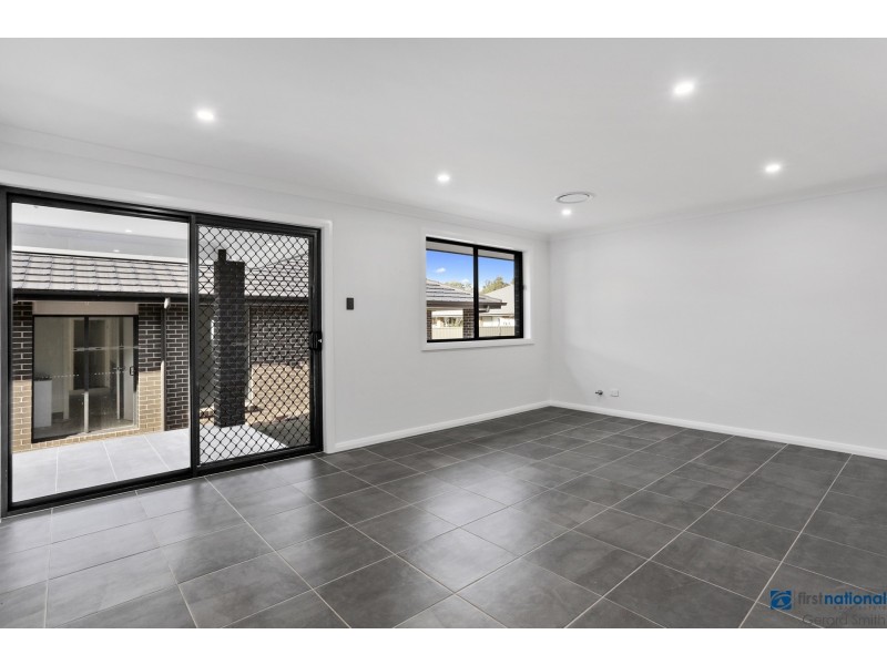 2 Agnes Place, Thirlmere NSW 2572