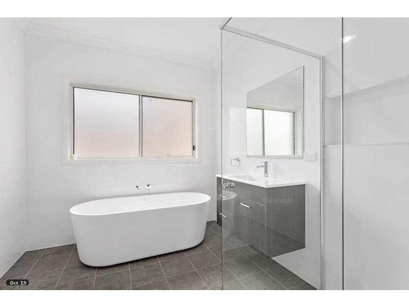 250 Oaks Road, Thirlmere NSW 2572