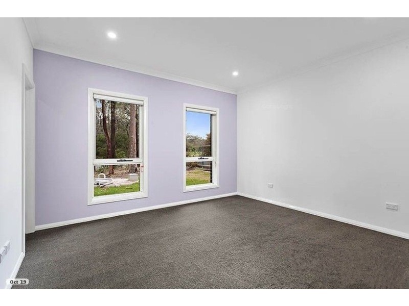 250 Oaks Road, Thirlmere NSW 2572