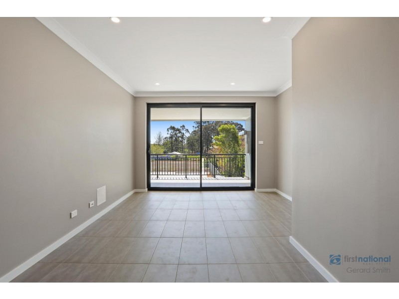 U3/21 Oaks Road, Thirlmere NSW 2572