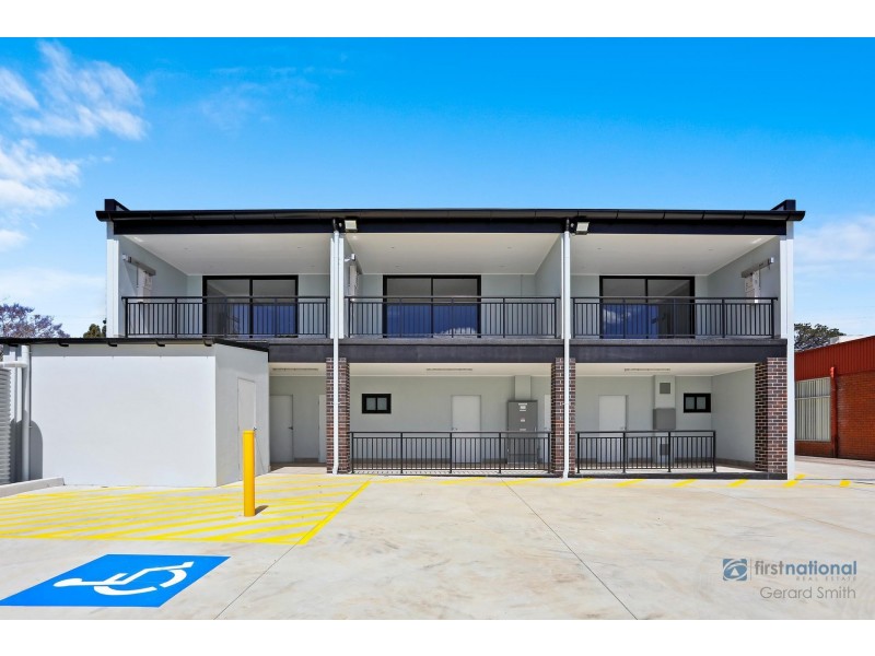 U2/21 Oaks Road, Thirlmere NSW 2572