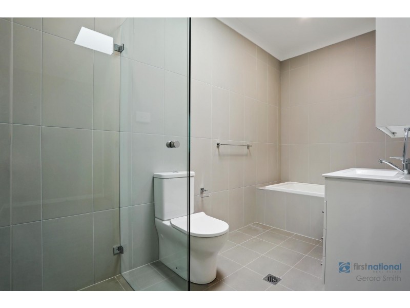 U2/21 Oaks Road, Thirlmere NSW 2572