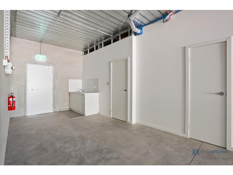 G03/21 Oaks Road, Thirlmere NSW 2572