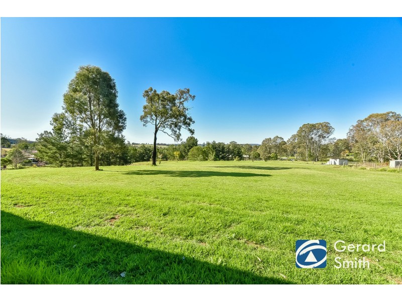 85 Myrtle Creek Avenue, Tahmoor NSW 2573