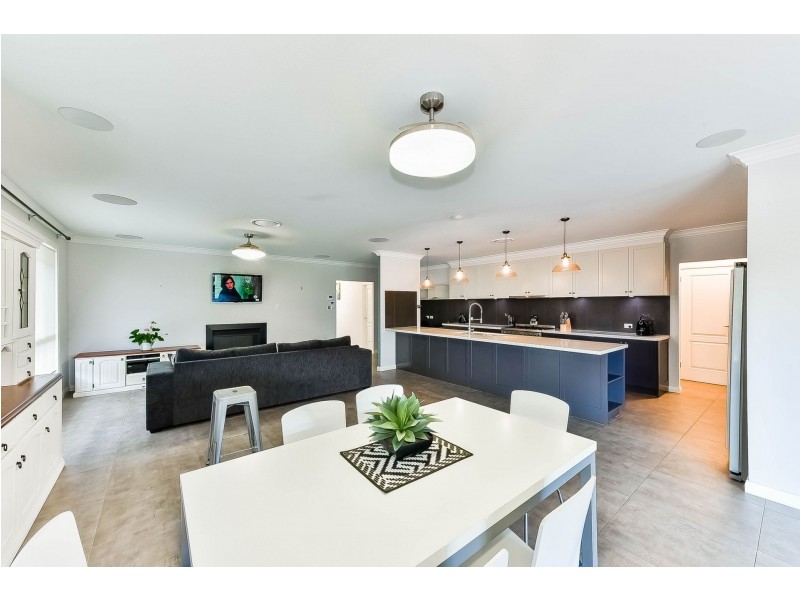 11 Sutton Cresent, Wilton NSW 2571