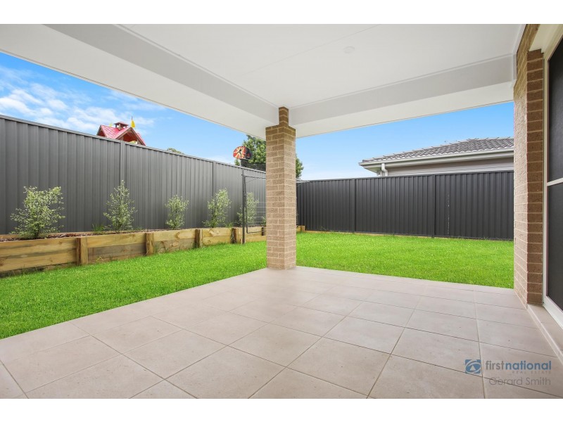7 Station Master Avenue, Thirlmere NSW 2572