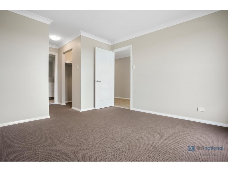 7 Station Master Avenue, Thirlmere NSW 2572