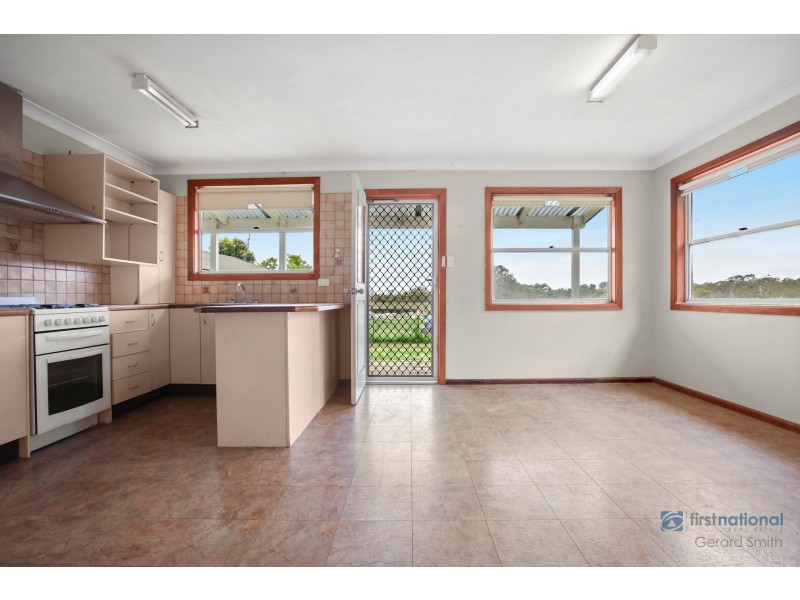 70 Nixon Road, Thirlmere NSW 2572