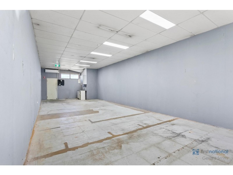 2/143-145 Remembrance Driveway, Tahmoor NSW 2573