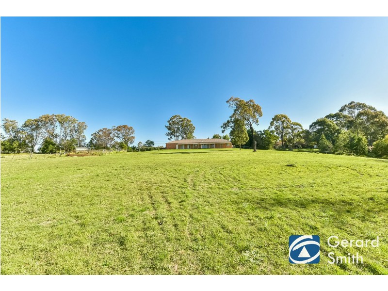 85 Myrtle Creek Avenue, Tahmoor NSW 2573