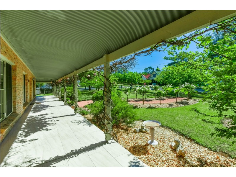 2 Tahmoor Road, Tahmoor NSW 2573