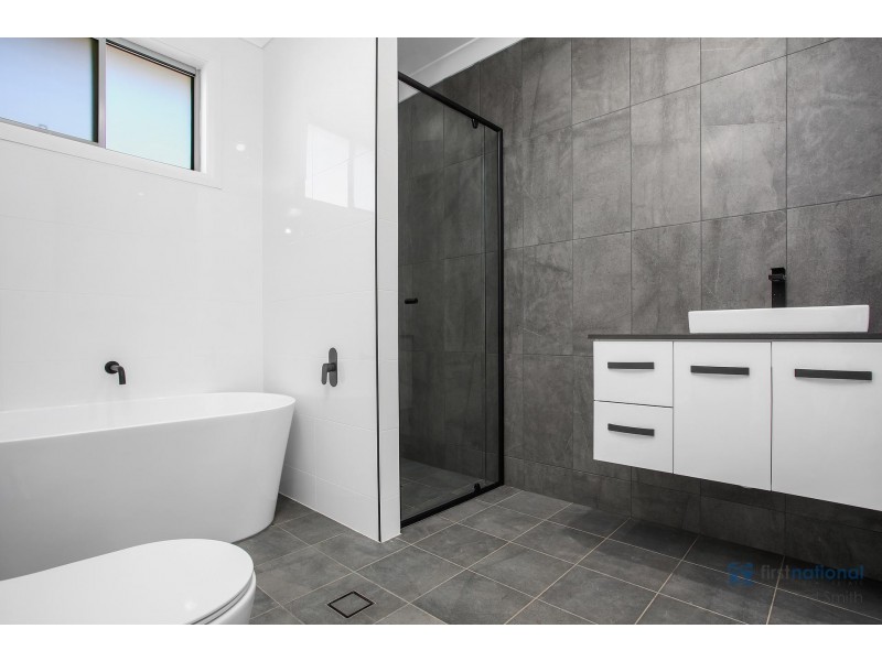 32 Wild Street, Picton NSW 2571