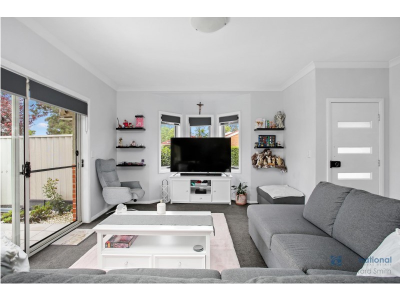 2/60 Castlereagh Street, Tahmoor NSW 2573