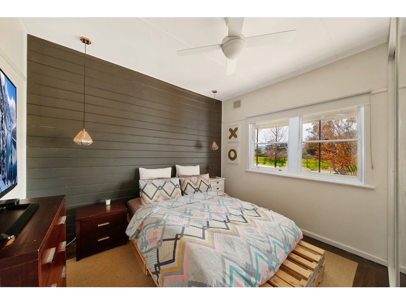 25 Coull Street, Picton NSW 2571