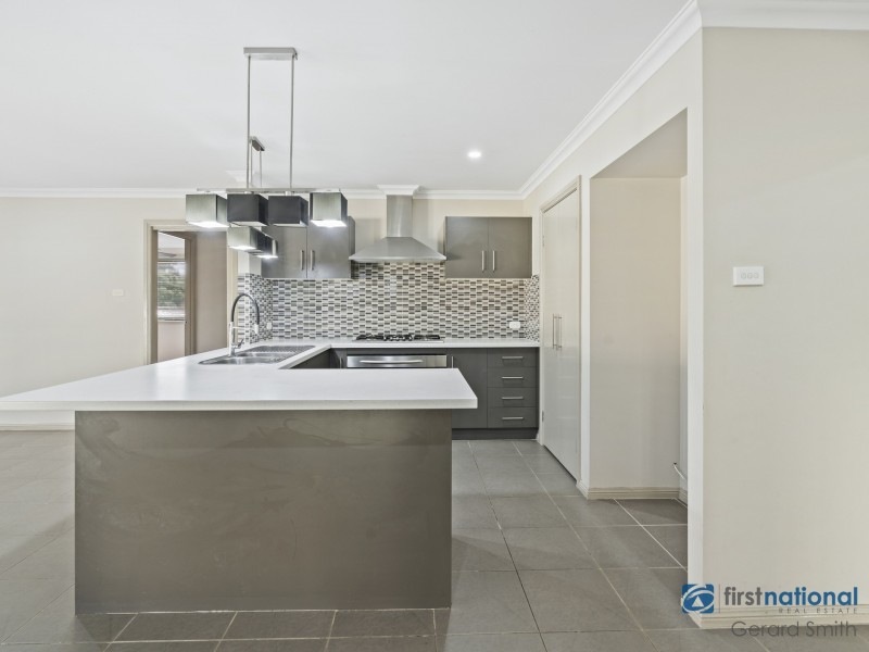 11 Remembrance Drive, Yanderra NSW 2574