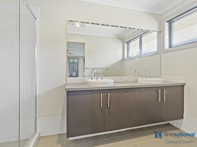 11 Remembrance Drive, Yanderra NSW 2574