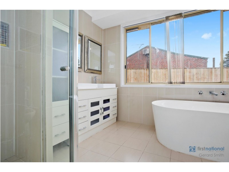 12 Remembrance Driveway, Tahmoor NSW 2573