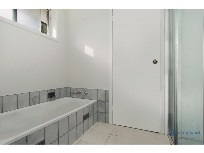 3 Marloo Place, St Helens Park NSW 2560