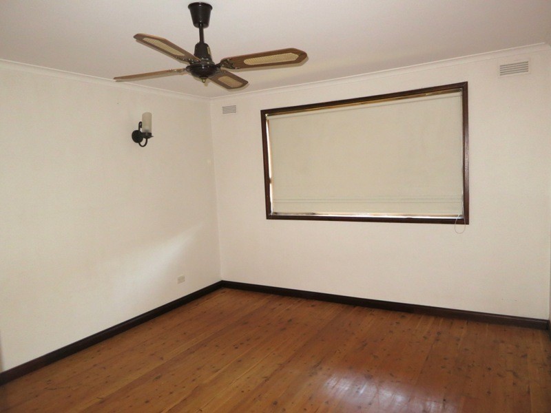 31 Rita Street, Thirlmere NSW 2572