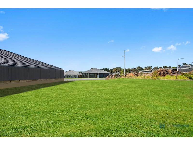 32 Chalker Street, Thirlmere NSW 2572