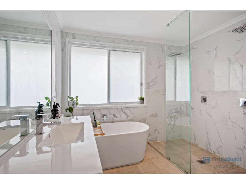 165 Donalds Range Road, Razorback NSW 2571