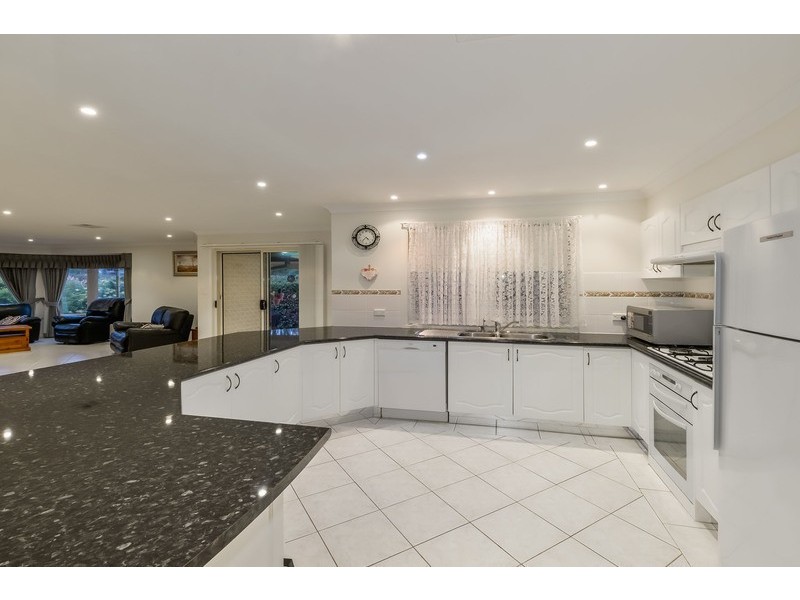 10 Emmett Street, Tahmoor NSW 2573