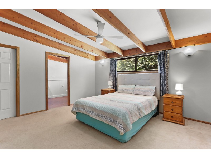 5 Pearce Street, Hill Top NSW 2575