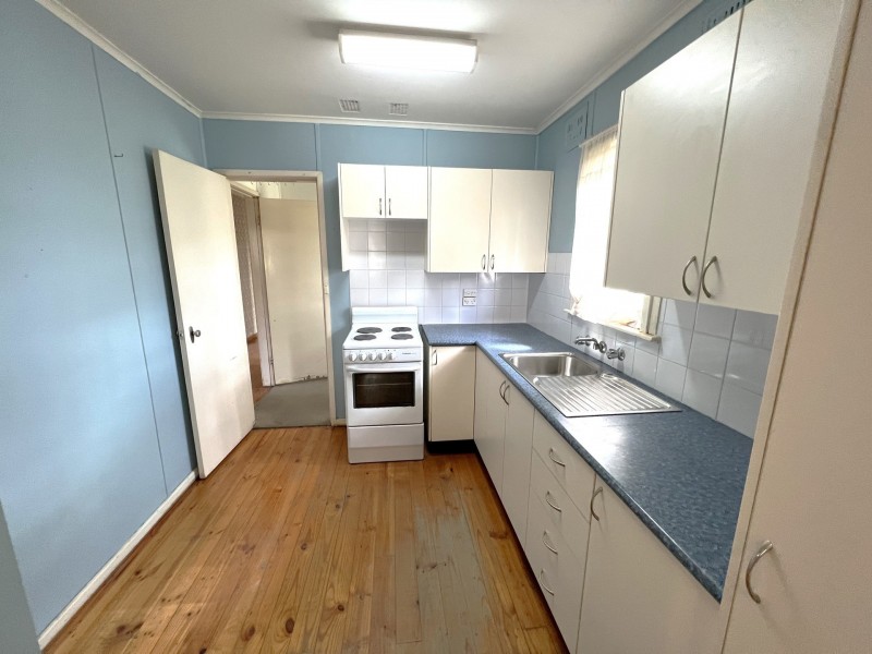 27 Barbour Road, Thirlmere NSW 2572