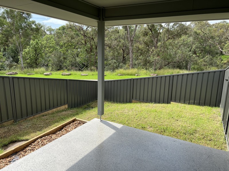 16 Kurrajong Crescent, Tahmoor NSW 2573
