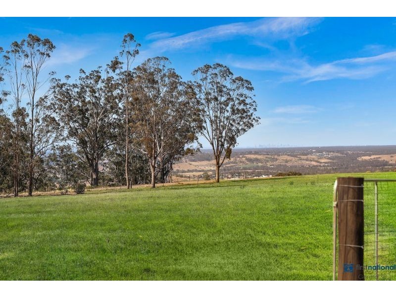 165 Donalds Range Road, Razorback NSW 2571
