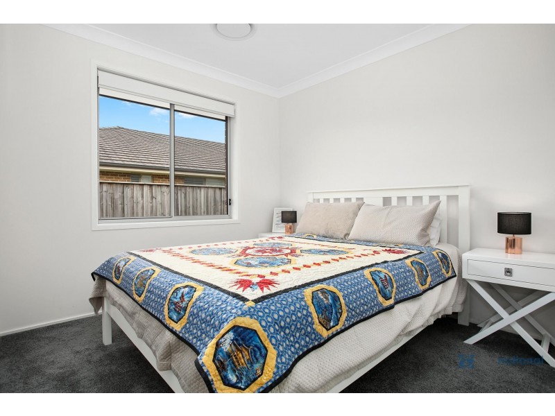 8a Ella Street, Hill Top NSW 2575