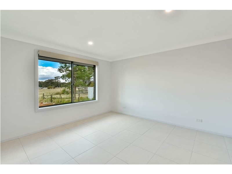 76A Nixon Road, Thirlmere NSW 2572