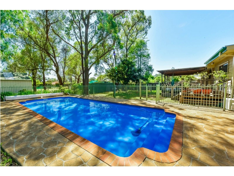 7 Close Street, Thirlmere NSW 2572