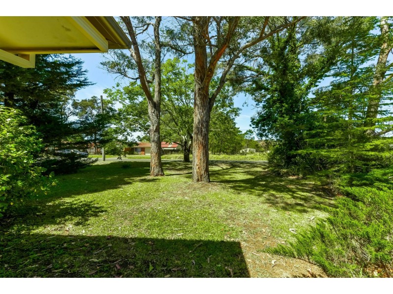 7 Close Street, Thirlmere NSW 2572