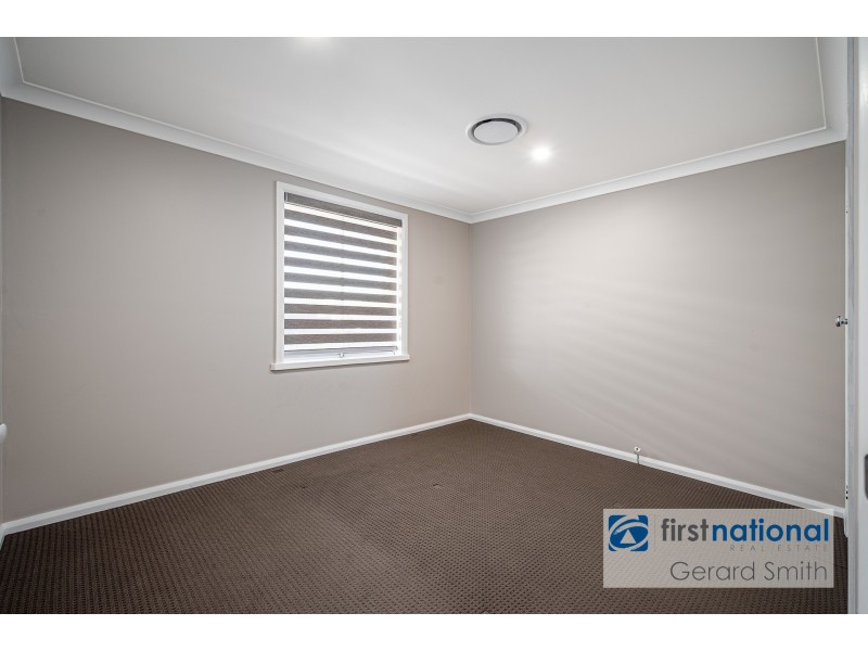 1/63 Oaks Street, Thirlmere NSW 2572