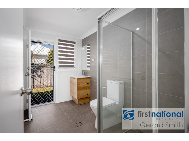 2/63 Oaks Street, Thirlmere NSW 2572
