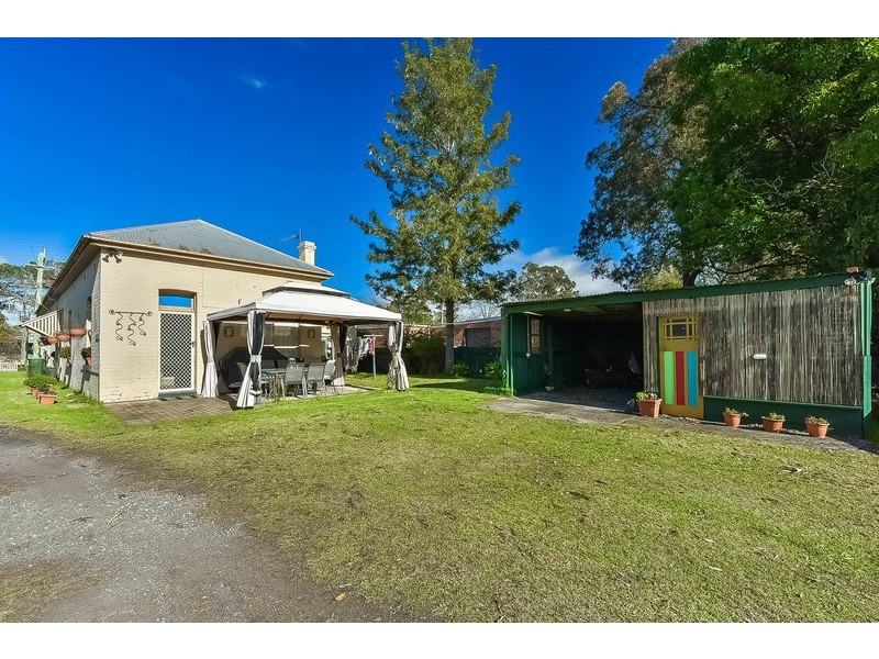 27B Oaks Street, Thirlmere NSW 2572